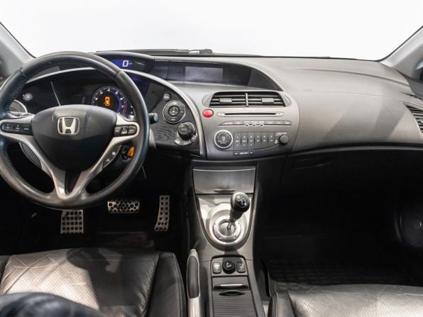 Honda Civic VIII с пробегом 2008 года, цена 623 000 рублей, 216000 км, хэтчбек, Автокод Объявления