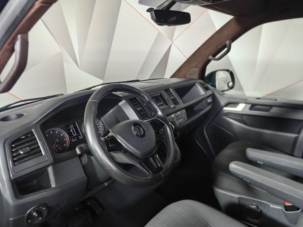 Volkswagen Caravelle T6 с пробегом 2018 года, цена 3 265 150 рублей, 122514 км, минивэн, Автокод Объявления