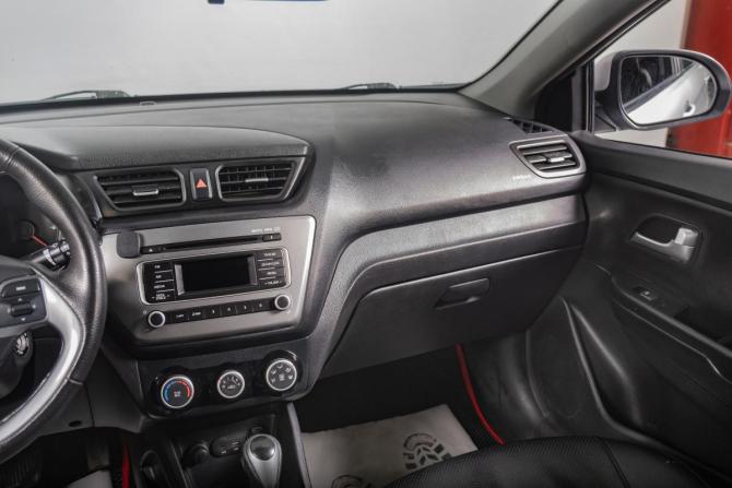 Kia Rio III Рестайлинг с пробегом 2016 года, цена 799 000 рублей, 149000 км, седан, Автокод Объявления