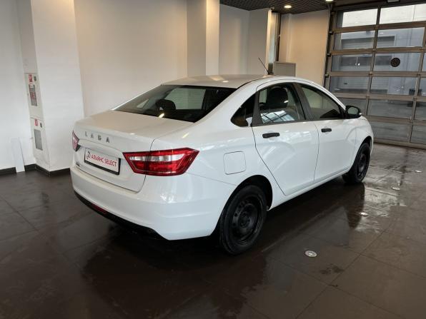 Lada (ВАЗ) Vesta I с пробегом 2021 года, цена 1 226 000 рублей, 90181 км, седан, Автокод Объявления