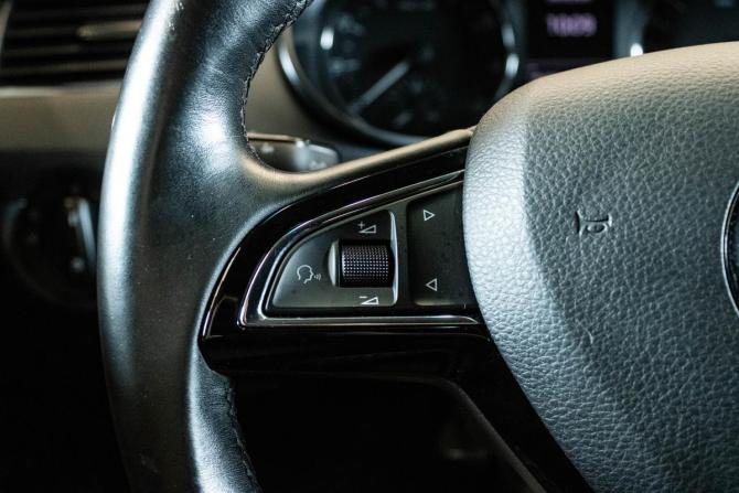 Skoda Octavia III (A7) с пробегом 2016 года, цена 1 449 000 рублей, 146269 км, лифтбек, Автокод Объявления