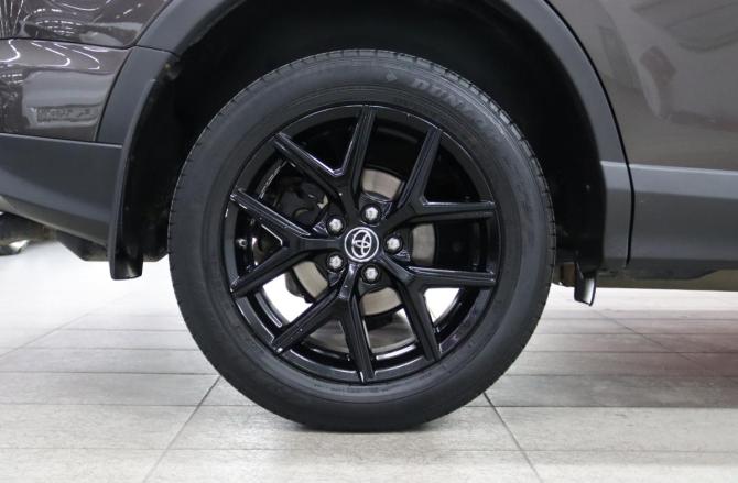 Toyota RAV4 IV (XA40) Рестайлинг с пробегом 2018 года, цена 2 750 550 рублей, 107190 км, внедорожник, Автокод Объявления