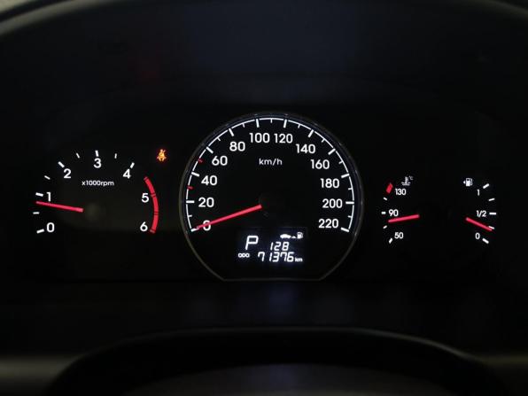 Hyundai H-1 II Рестайлинг 2 с пробегом 2021 года, цена 3 430 000 рублей, 71376 км, минивэн, Автокод Объявления