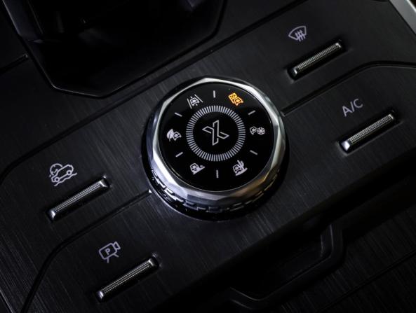 JETOUR T2 с пробегом 2024 года, цена 3 190 000 рублей, 68494 км, внедорожник, Автокод Объявления