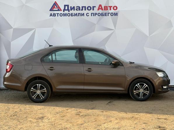 Skoda Rapid I Рестайлинг с пробегом 2018 года, цена 1 030 000 рублей, 189000 км, лифтбек, Автокод Объявления