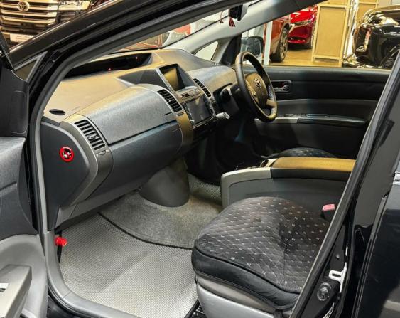 Toyota Prius II Рестайлинг (XW20) с пробегом 2010 года, цена 747 000 рублей, 175000 км, лифтбек, Автокод Объявления