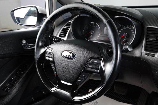 Kia Cerato III Рестайлинг (Classic) с пробегом 2017 года, цена 1 429 000 рублей, 176400 км, седан, Автокод Объявления