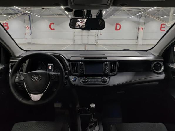 Toyota RAV4 IV (XA40) Рестайлинг с пробегом 2017 года, цена 2 280 000 рублей, 145597 км, внедорожник, Автокод Объявления