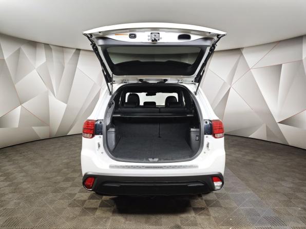 Mitsubishi Outlander III Рестайлинг 3 с пробегом 2021 года, цена 2 659 000 рублей, 49001 км, внедорожник, Автокод Объявления