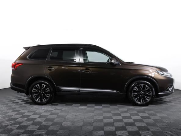 Mitsubishi Outlander III Рестайлинг 3 с пробегом 2022 года, цена 2 550 000 рублей, 91937 км, внедорожник, Автокод Объявления