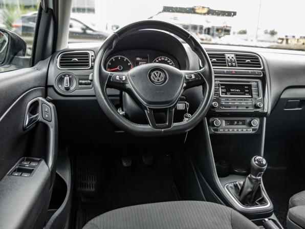 Volkswagen Polo V Рестайлинг с пробегом 2017 года, цена 1 098 000 рублей, 145169 км, седан, Автокод Объявления