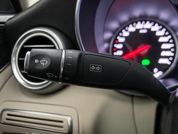Mercedes-Benz C-Класс IV (W205) Рестайлинг с пробегом 2019 года, цена 2 599 000 рублей, 125231 км, седан, Автокод Объявления