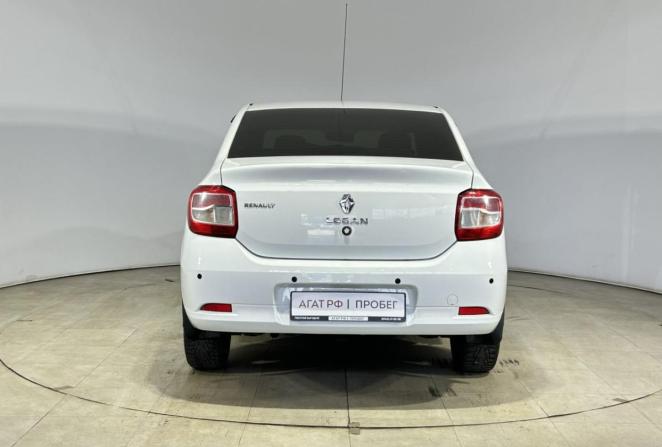 Renault Logan II с пробегом 2018 года, цена 799 000 рублей, 174241 км, седан, Автокод Объявления