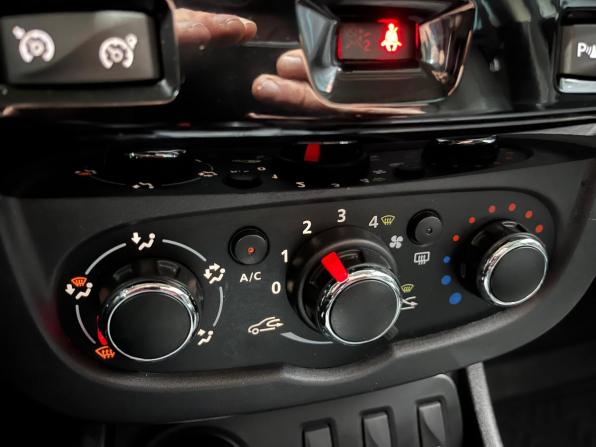 Renault Duster I Рестайлинг с пробегом 2016 года, цена 1 140 000 рублей, 106384 км, внедорожник, Автокод Объявления