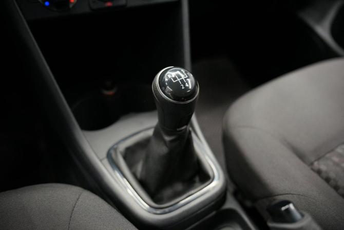 Volkswagen Polo V Рестайлинг с пробегом 2016 года, цена 997 000 рублей, 86000 км, седан, Автокод Объявления