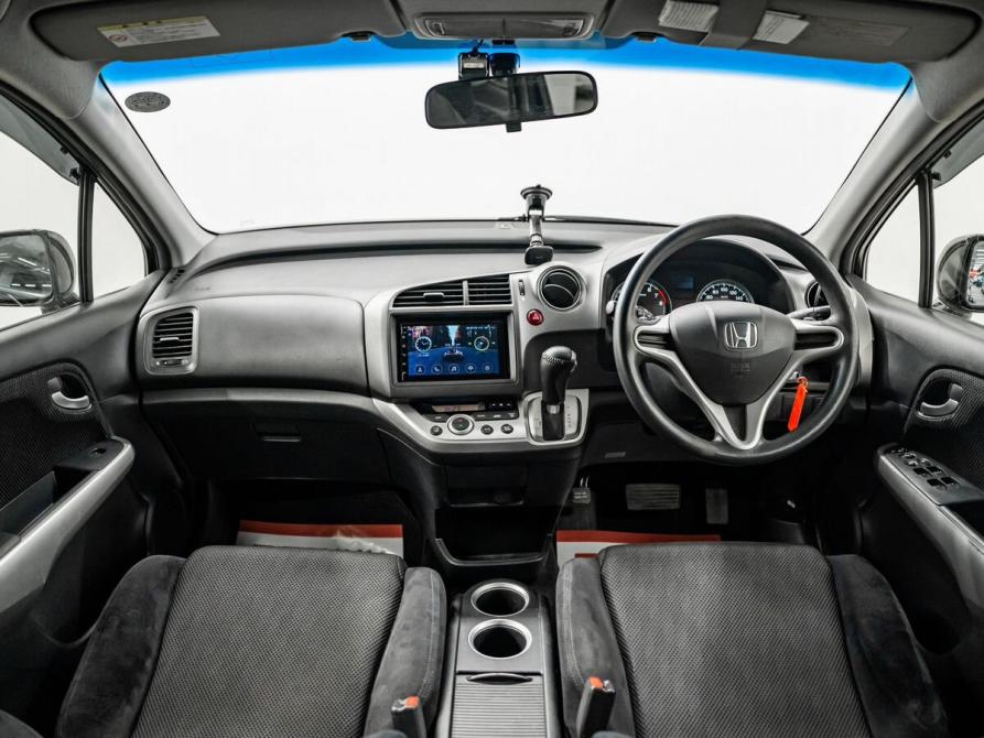 Honda Stream II Рестайлинг Красноярск  - изображение 9