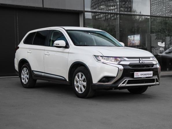 Mitsubishi Outlander III Рестайлинг 3 с пробегом 2019 года, цена 2 150 000 рублей, 77082 км, внедорожник, Автокод Объявления