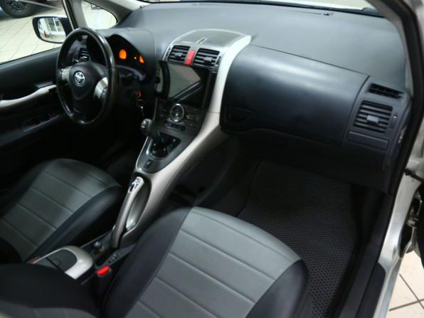 Toyota Auris I с пробегом 2008 года, цена 585 000 рублей, 135000 км, хэтчбек, Автокод Объявления