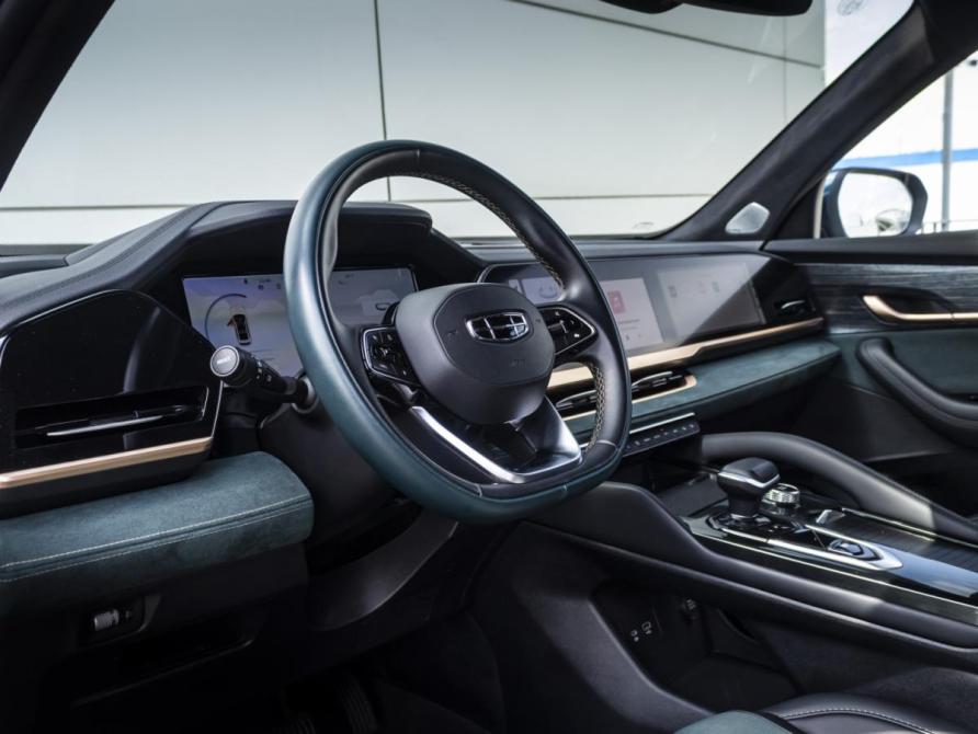 Geely Monjaro I Москва  - изображение 9