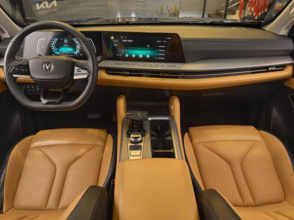 Changan Hunter Plus с пробегом 2024 года, цена 2 499 000 рублей, 48900 км, пикап, Автокод Объявления