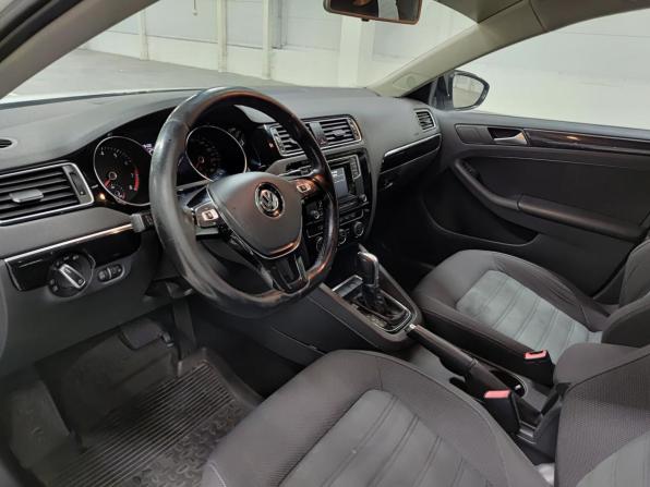 Volkswagen Jetta VI Рестайлинг с пробегом 2016 года, цена 1 130 000 рублей, 236090 км, седан, Автокод Объявления