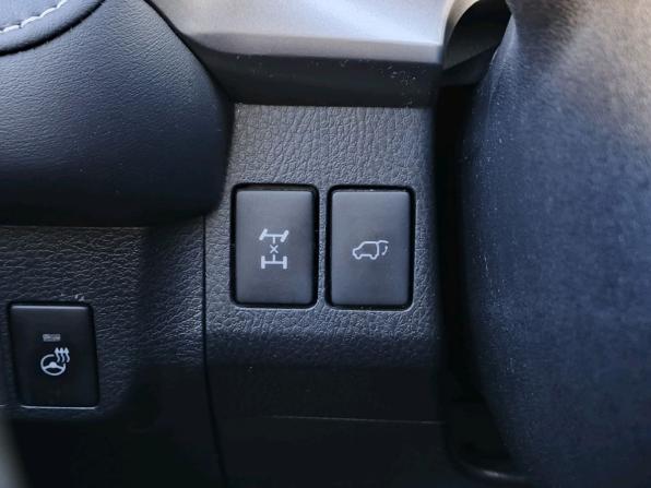 Toyota RAV4 IV (XA40) Рестайлинг с пробегом 2018 года, цена 2 490 000 рублей, 103380 км, внедорожник, Автокод Объявления