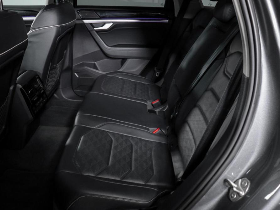 Volkswagen Touareg III Москва  - изображение 10