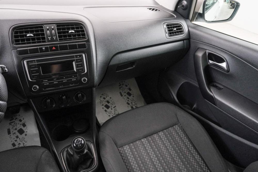 Volkswagen Polo V Рестайлинг Красноярск  - изображение 11