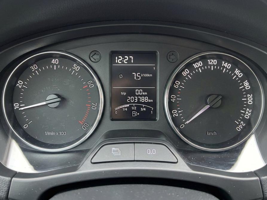 Skoda Rapid I Рестайлинг Екатеринбург  - изображение 19