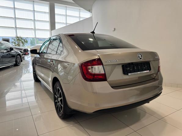 Skoda Rapid I Рестайлинг с пробегом 2019 года, цена 1 120 000 рублей, 170000 км, лифтбек, Автокод Объявления