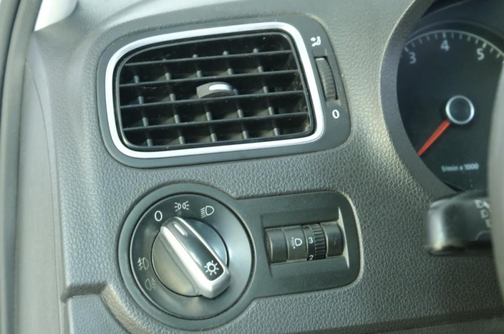 Volkswagen Polo V Омск  - изображение 11