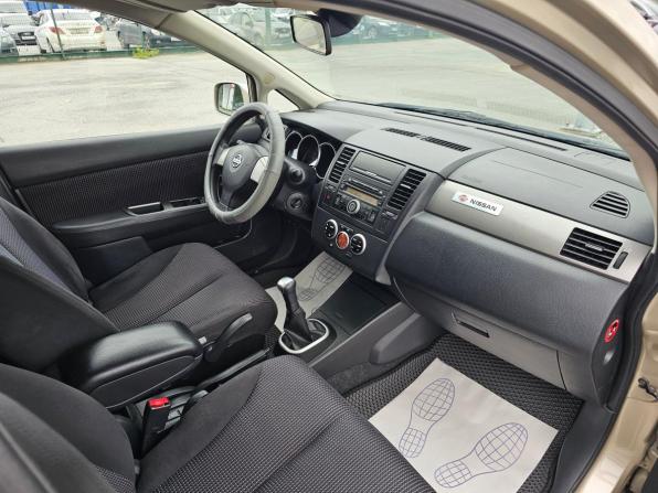 Nissan Tiida I Рестайлинг с пробегом 2011 года, цена 750 000 рублей, 134299 км, хэтчбек, Автокод Объявления