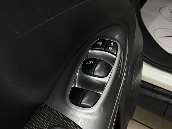 Nissan Juke I с пробегом 2012 года, цена 1 210 000 рублей, 107846 км, внедорожник, Автокод Объявления