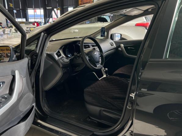 Kia Ceed II Рестайлинг с пробегом 2018 года, цена 1 555 000 рублей, 85806 км, универсал, Автокод Объявления