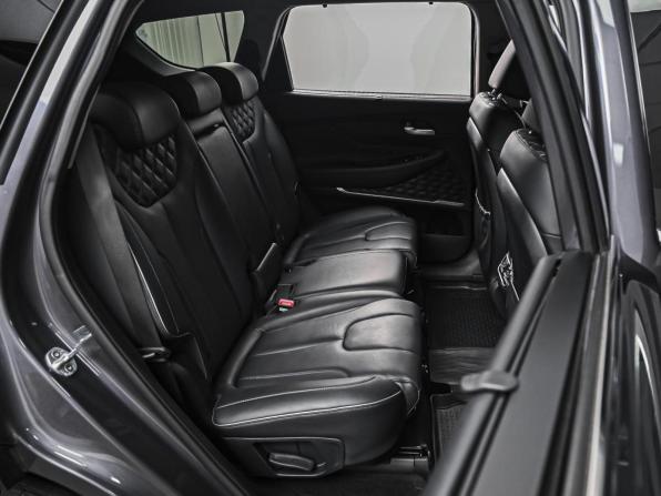 Hyundai Santa Fe IV Рестайлинг с пробегом 2021 года, цена 3 899 000 рублей, 73550 км, внедорожник, Автокод Объявления