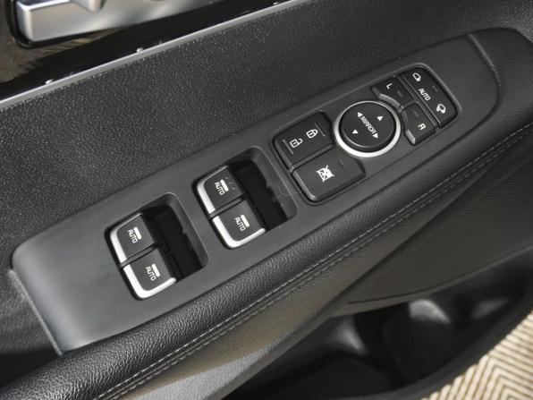 Kia Sorento III Prime Рестайлинг с пробегом 2018 года, цена 2 844 000 рублей, 106089 км, внедорожник, Автокод Объявления
