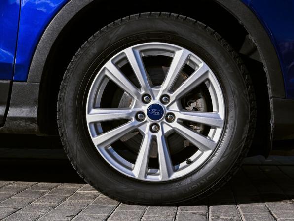 Ford Kuga II Рестайлинг с пробегом 2017 года, цена 1 439 000 рублей, 193750 км, внедорожник, Автокод Объявления