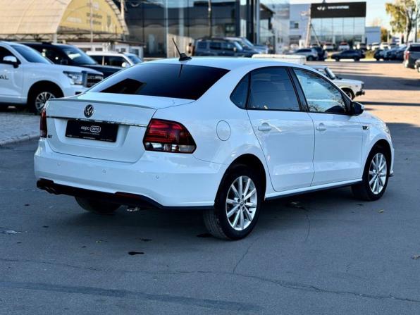 Volkswagen Polo V Рестайлинг с пробегом 2017 года, цена 1 299 000 рублей, 91263 км, седан, Автокод Объявления