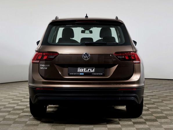 Volkswagen Tiguan II с пробегом 2019 года, цена 2 098 000 рублей, 133747 км, внедорожник, Автокод Объявления