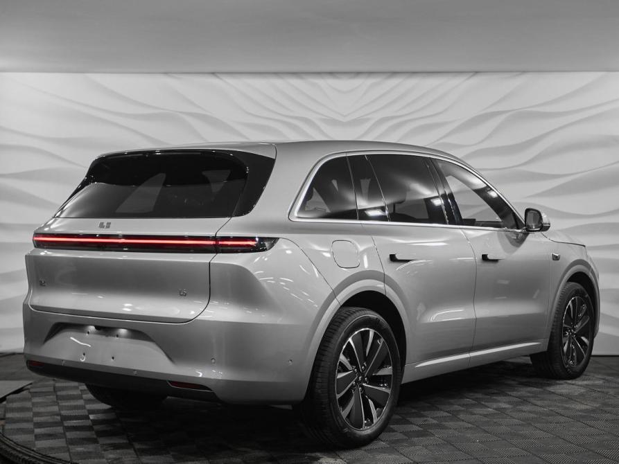 Li Auto (Lixiang) L6 Москва  - изображение 5