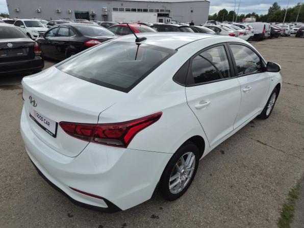 Hyundai Solaris II с пробегом 2017 года, цена 890 000 рублей, 149052 км, седан, Автокод Объявления