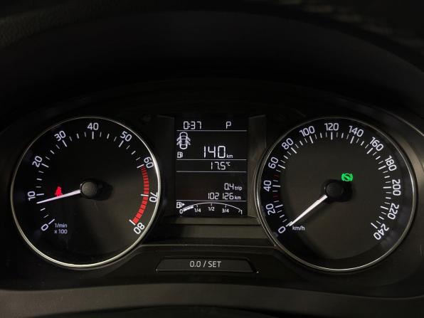 Skoda Rapid I Рестайлинг с пробегом 2017 года, цена 1 330 000 рублей, 101931 км, лифтбек, Автокод Объявления
