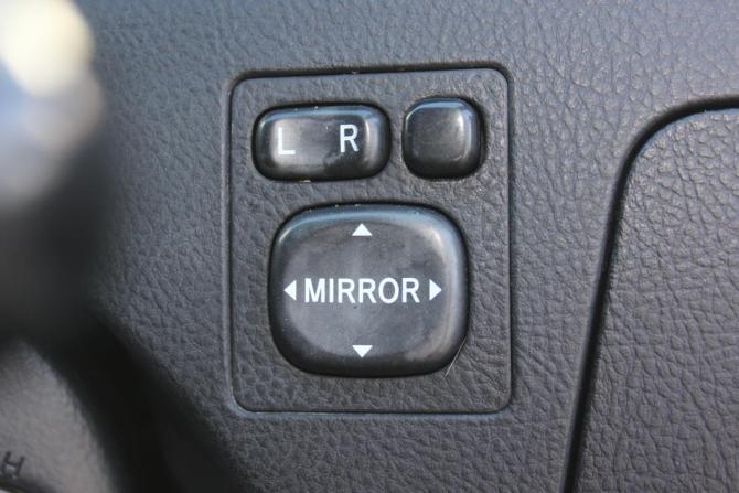 Toyota WiLL II (VS) с пробегом 2002 года, цена 417 000 рублей, 414025 км, хэтчбек, Автокод Объявления