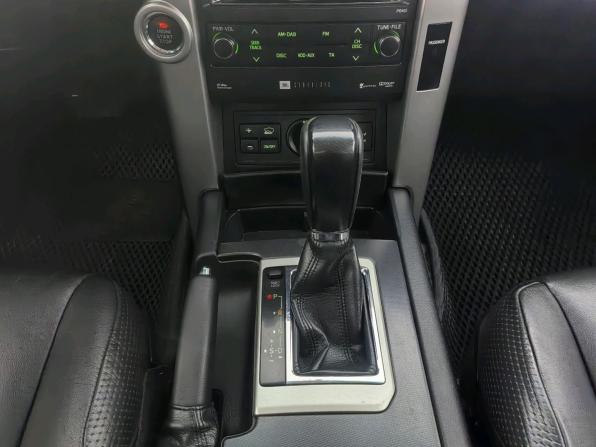 Toyota Land Cruiser Prado 150 Series Рестайлинг 1 с пробегом 2013 года, цена 2 699 000 рублей, 205910 км, внедорожник, Автокод Объявления