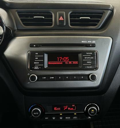 Kia Rio III Рестайлинг с пробегом 2015 года, цена 1 085 000 рублей, 159329 км, седан, Автокод Объявления