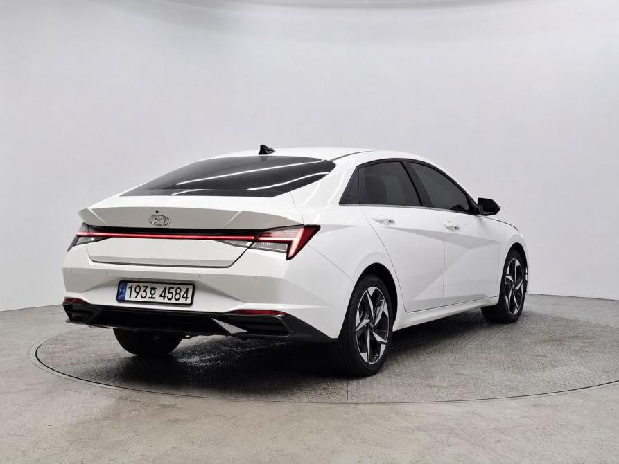 Hyundai Elantra VI (AD) Рестайлинг Ростов-на-Дону  - изображение 2