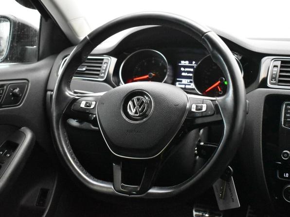 Volkswagen Jetta VI Рестайлинг с пробегом 2018 года, цена 1 395 000 рублей, 156692 км, седан, Автокод Объявления