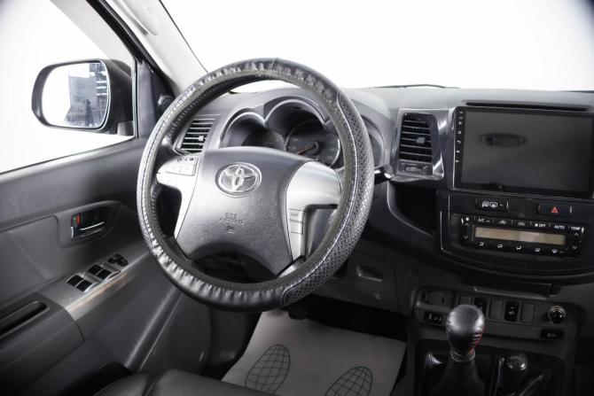 Toyota Hilux VII Рестайлинг с пробегом 2012 года, цена 1 999 000 рублей, 386100 км, offers.body_type.unknown, Автокод Объявления
