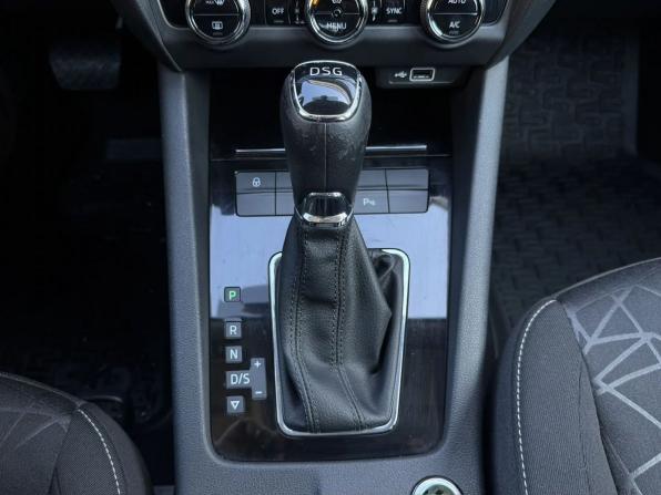Skoda Octavia III (A7) Рестайлинг с пробегом 2019 года, цена 1 766 000 рублей, 130354 км, лифтбек, Автокод Объявления