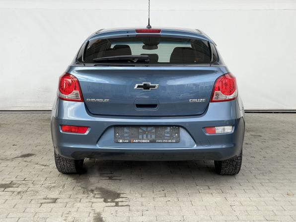 Chevrolet Cruze I Рестайлинг с пробегом 2012 года, цена 725 000 рублей, 211146 км, хэтчбек, Автокод Объявления